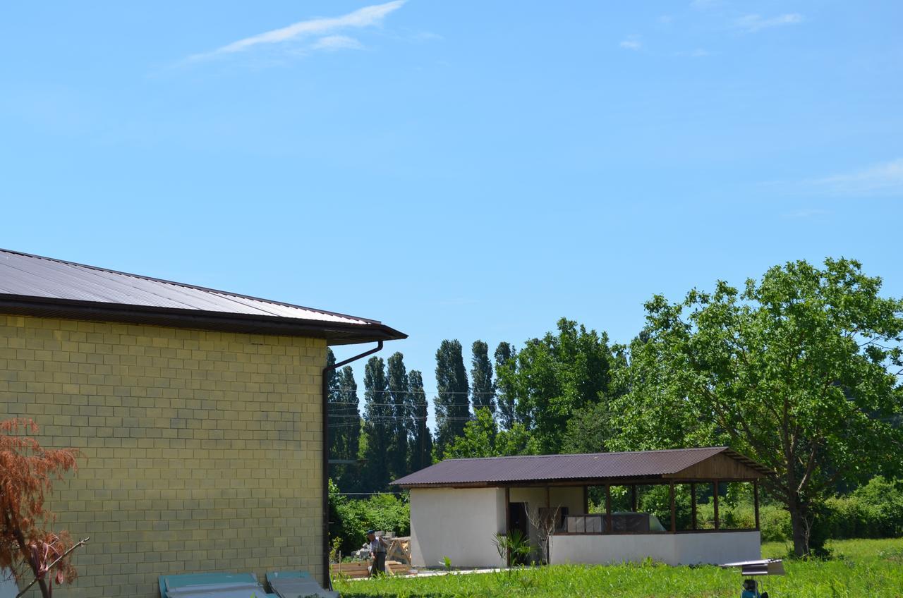 Solnechny Bereg Guest House กูเดาทา ภายนอก รูปภาพ