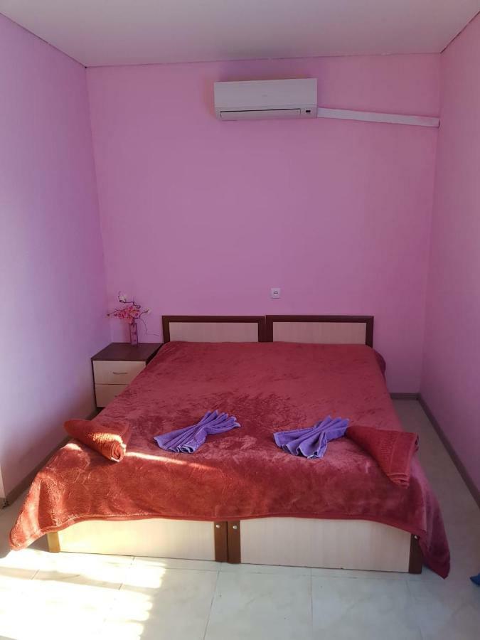 Solnechny Bereg Guest House กูเดาทา ภายนอก รูปภาพ