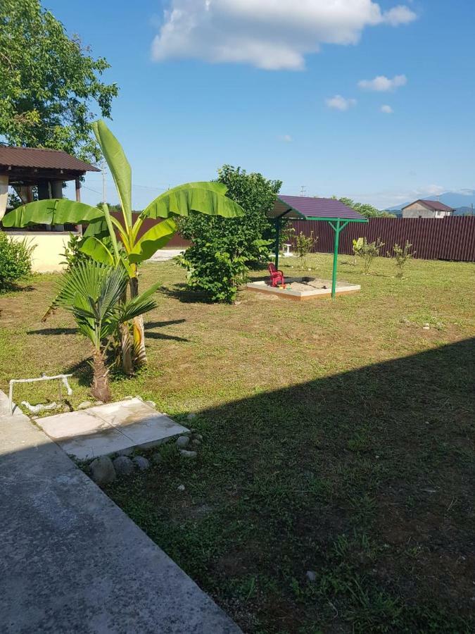 Solnechny Bereg Guest House กูเดาทา ภายนอก รูปภาพ